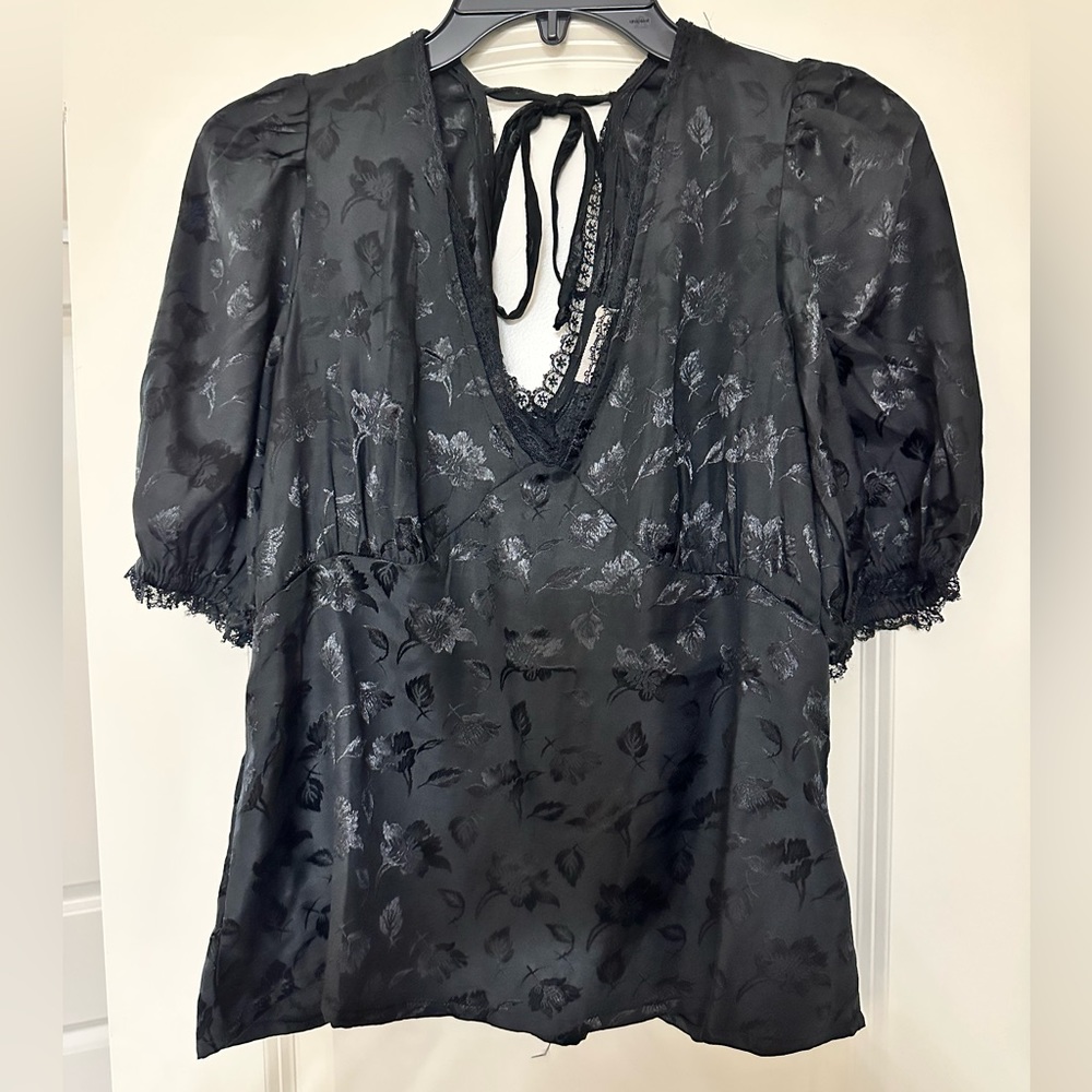 Black Noir style blouse - Medium- NWT